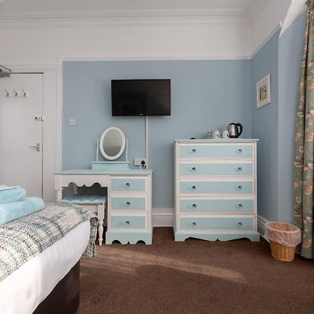 The Beechcliffe Hotel - Over 35'S Only بلاكبول المظهر الخارجي الصورة