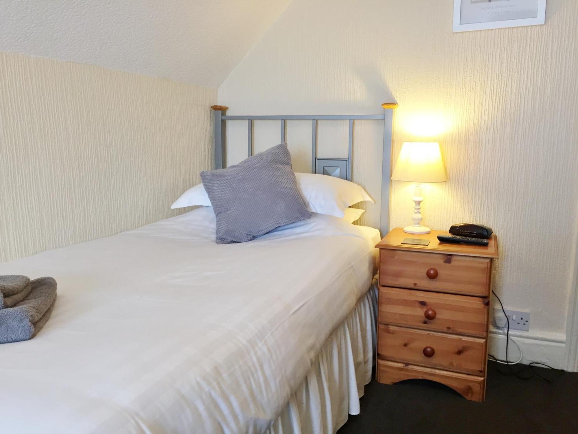 The Beechcliffe Hotel - Over 35'S Only بلاكبول الغرفة الصورة