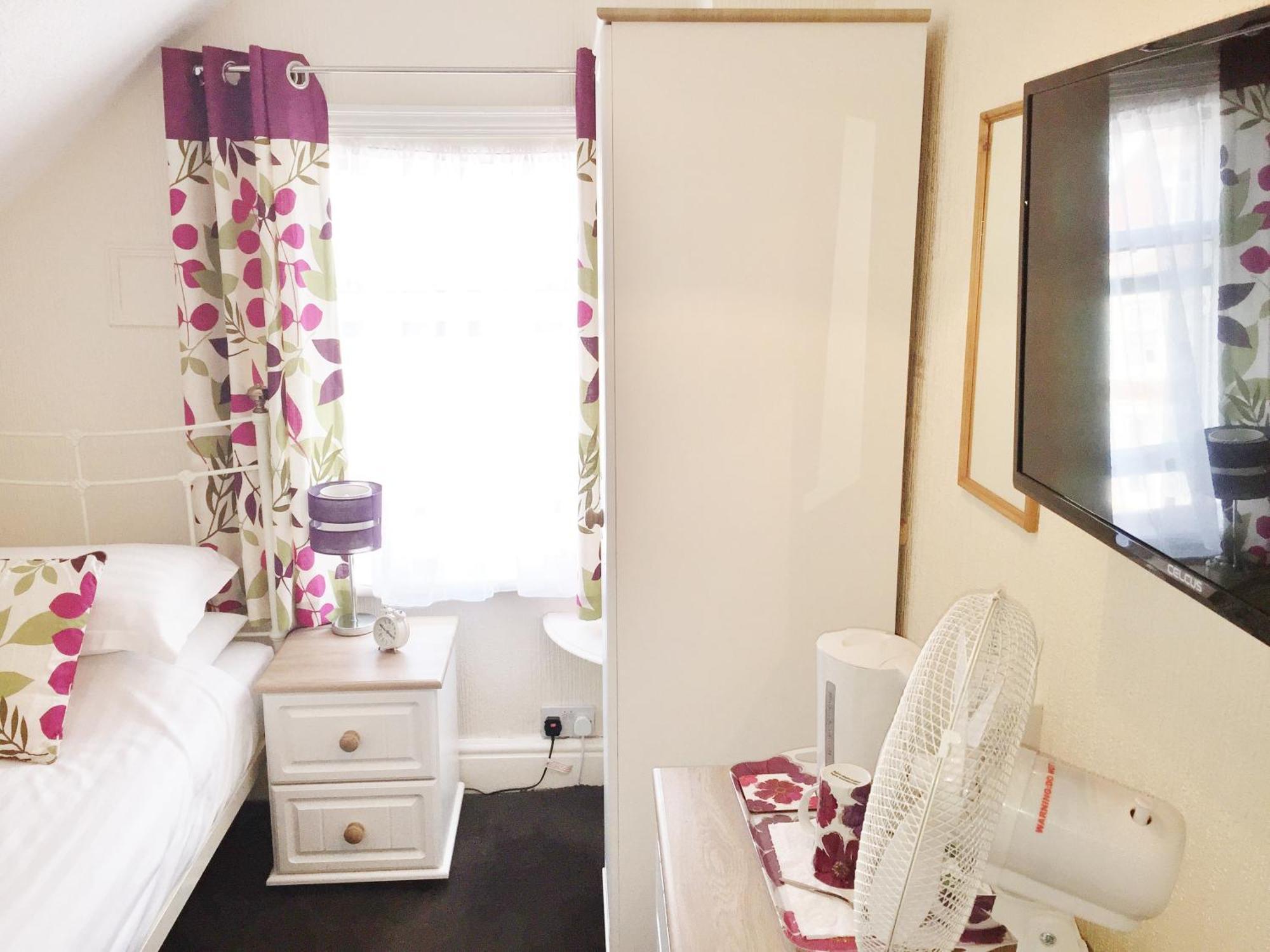 The Beechcliffe Hotel - Over 35'S Only بلاكبول المظهر الخارجي الصورة